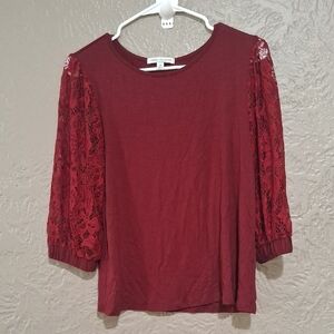 Green Envelope Red Lace Sleeve Blouse Size XS